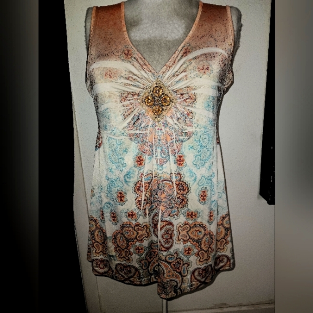 Apt 9 pretty blouse size M